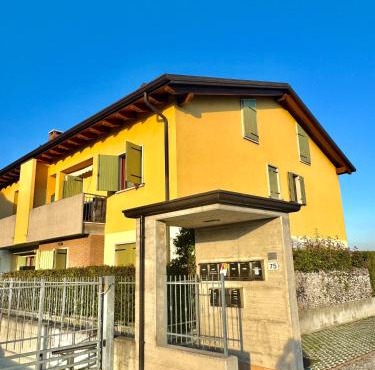 Top Apartment