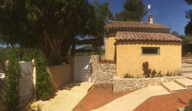 Typical house - Swimming pool - Quiet location Nîmes on foot