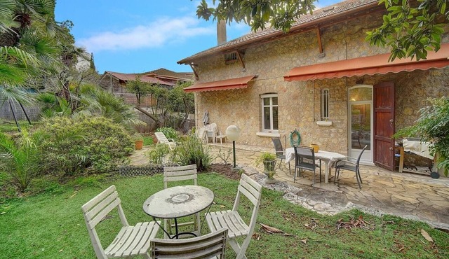 Upstays Terrace Garden 100m² Villa Center