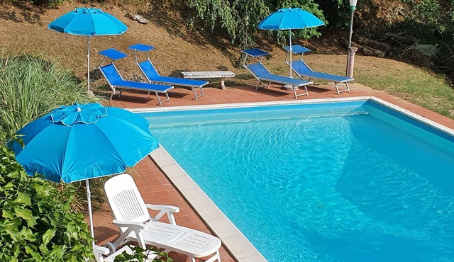 Very private 4 bed villa with pool walk to village & restaurants, lovely views.