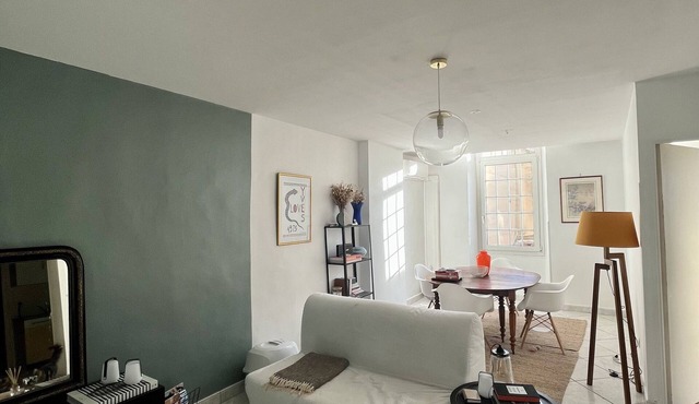 Very quiet 2-room apartment in the heart of Marseille (5th)