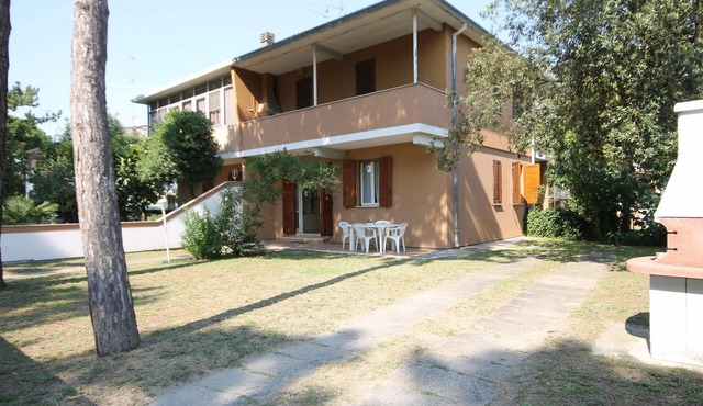 VIGNOLI 132 by Interhome