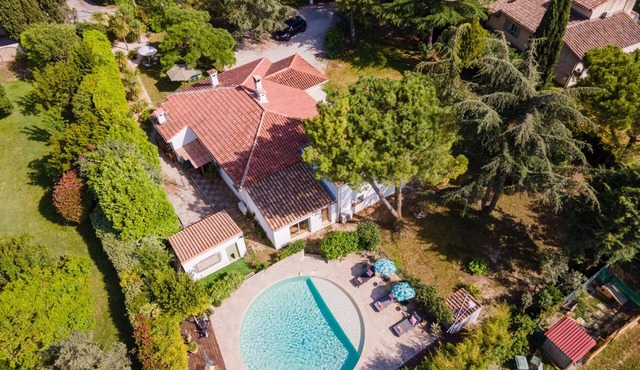 Villa Avec Piscine et Jardin à 10 Minutes D'aix en Provence
