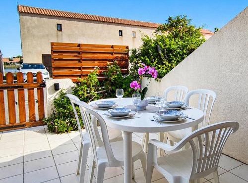 Villa cosy, familiale, terrasse, piscine & parking