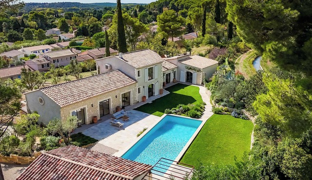 Villa des Serpolets, Alpilles view