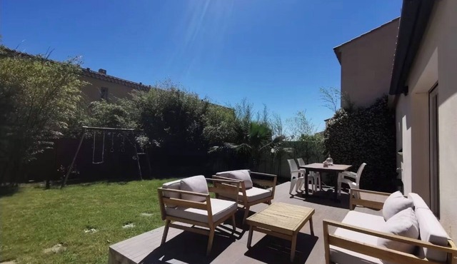 Villa in the countryside near Alpilles Pets welcome