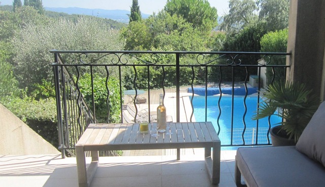 Villa in the heart of Eguilles, exceptional view, swimming pool, 10 min from Aix en Provence