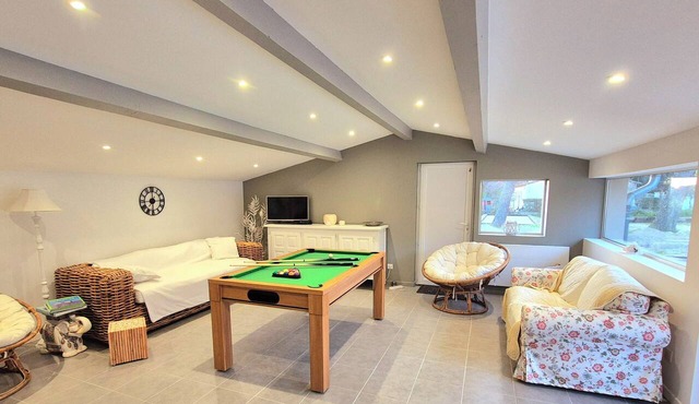 Villa L'Estef with a SWIMMING POOL: Views, relaxation, and fun—right in the heart of the village!