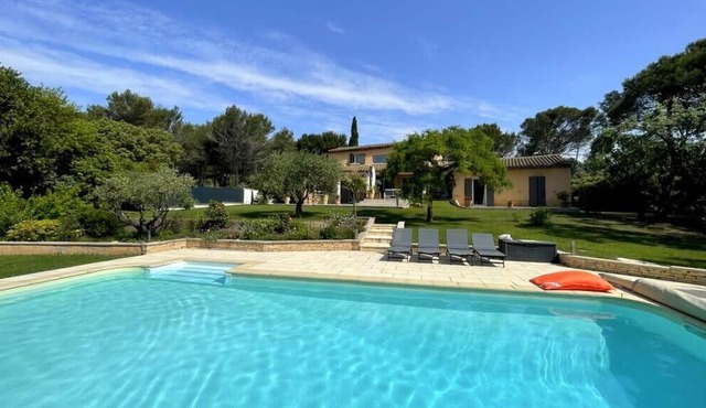 Villa Les Ecureuils, between Alpilles and Luberon