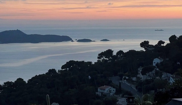 Villa Mahina - Magnificent, with swimming pool, bar, fitness, sauna 10 min from the beach