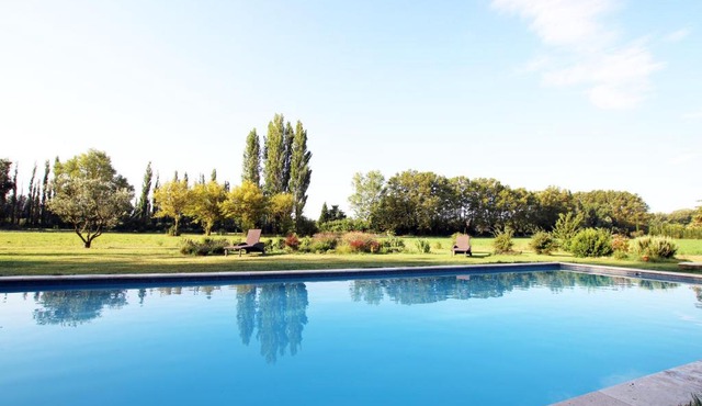 Villa Melodie St Remy 6HA Piscine
