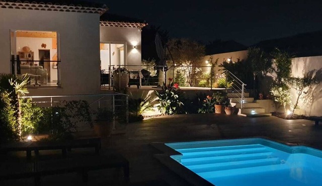 Villa Neuve Avec Piscine Proche Hyères et Toutes Commodités
