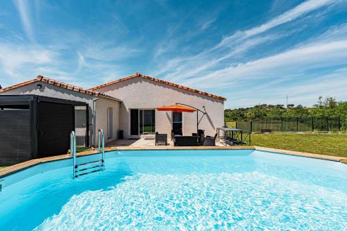 Villa Pancho: quiet AC private pool