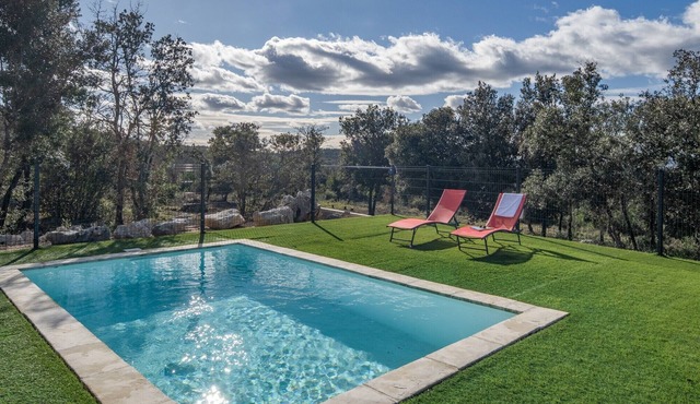 Villa 'St Roman with Private Pool', Wi-Fi and Air Conditioning in Labastide-de-Virac