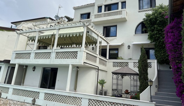 Villa 'Vlc' with Sea View, Sea View, Private Pool and Wi-Fi
