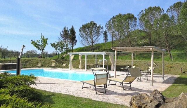 Villa with private pool among Siena's olive groves