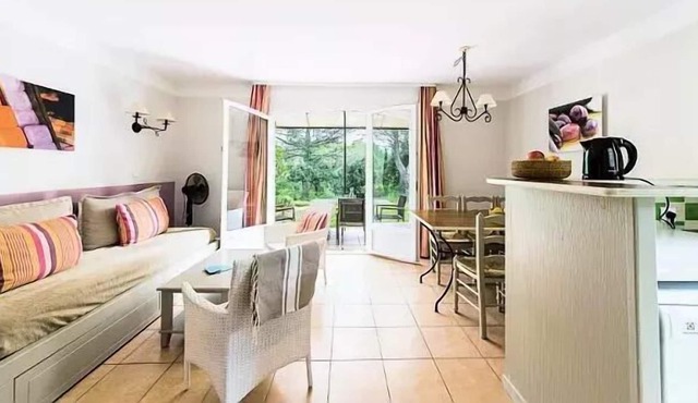 Village Pierre & Vacances Pont Royal en Provence - Studio 4 people - 1 sleeping area - Balcony - Lac District