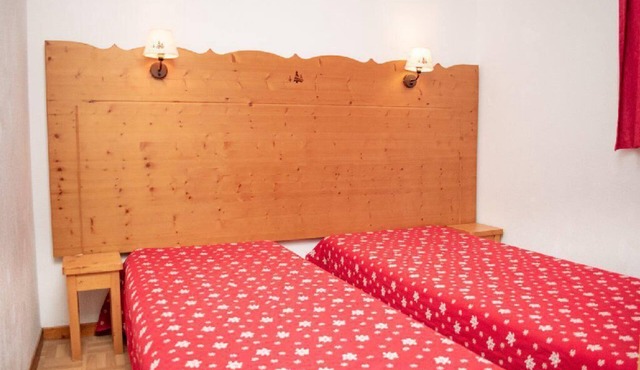 Wifi, 1st floor, swimming pool, balcony, parking, tv, ski locker, 36m², Puy-Saint-Vincent