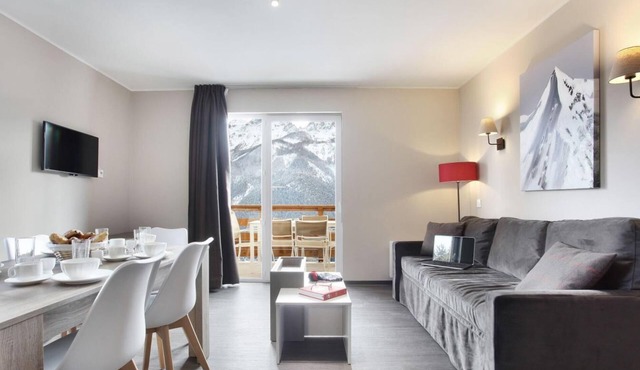 Wifi, swimming pool, tv, ski locker, 54m², Pra Loup