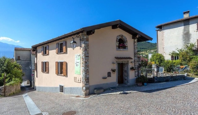 Wohnung 'Casa Rita 4' mit Wasserblick by Interhome