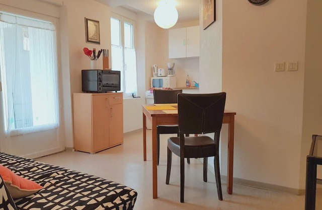 2 rooms 43m2 - 1 bedroom - city center - Quiet area