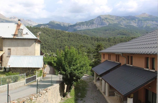 2nd floor, swimming pool, hammam, parking, tv, 35m², Pra Loup