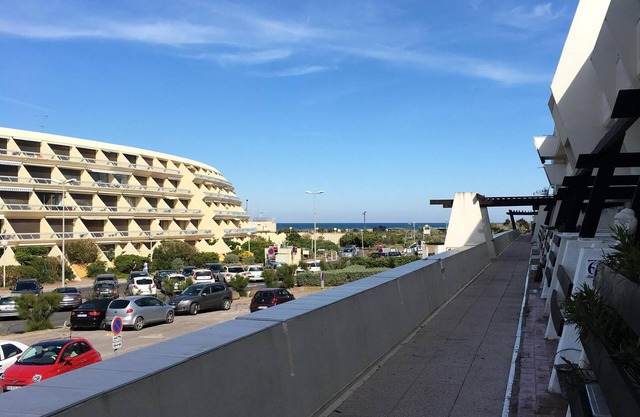 Apartment nudist village cape d'Agde, small sea view