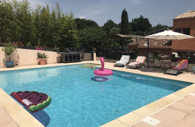 Beautiful villa 9 people with swimming pool Roquefort les Pins