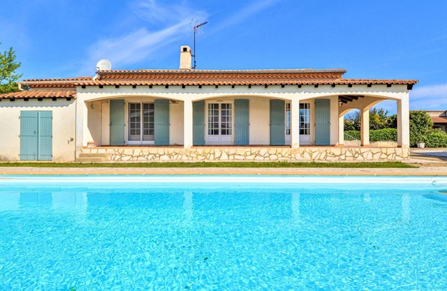 Gorgeous home in Bellegarde