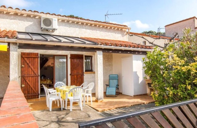 Les Lauriers Roses by Interhome