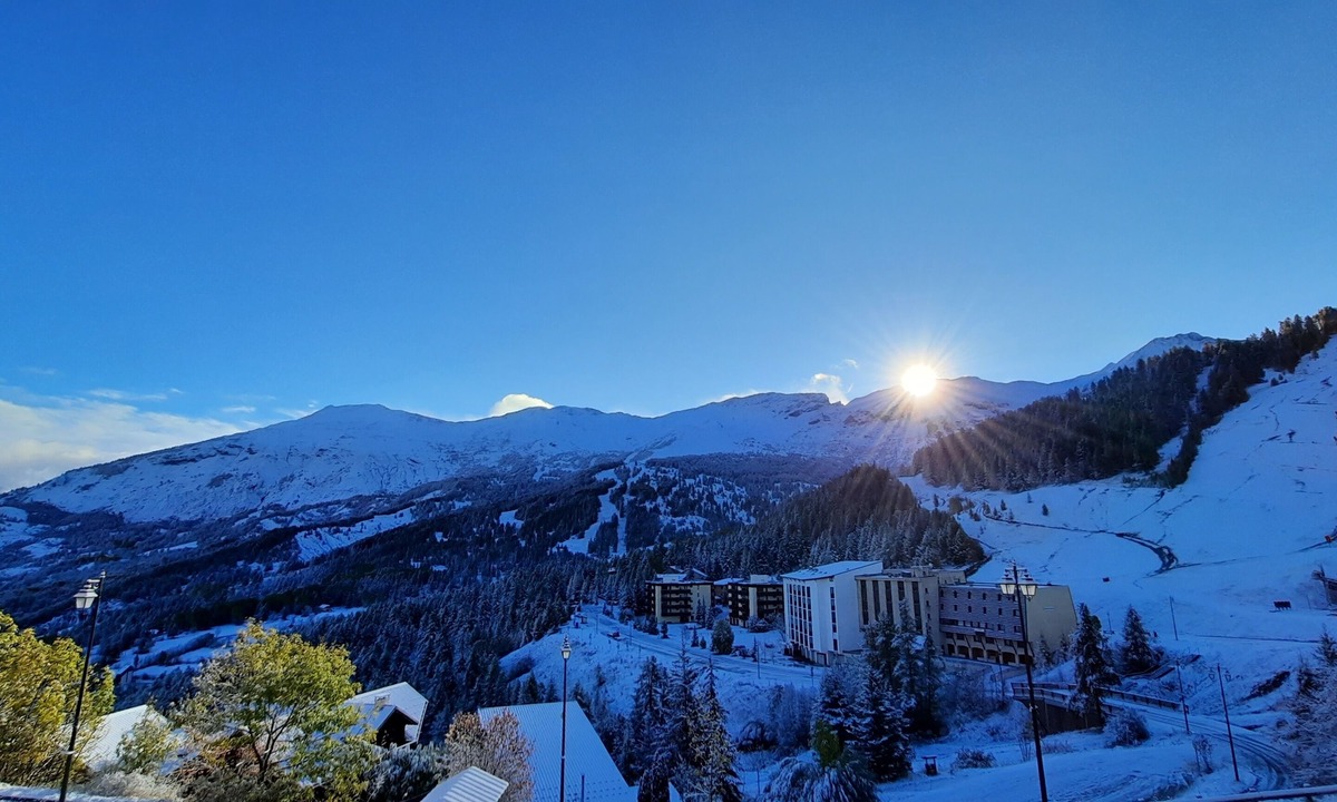 Enchastrayes Apartment | Studio 4p - magnificent view - at the foot of the slopes