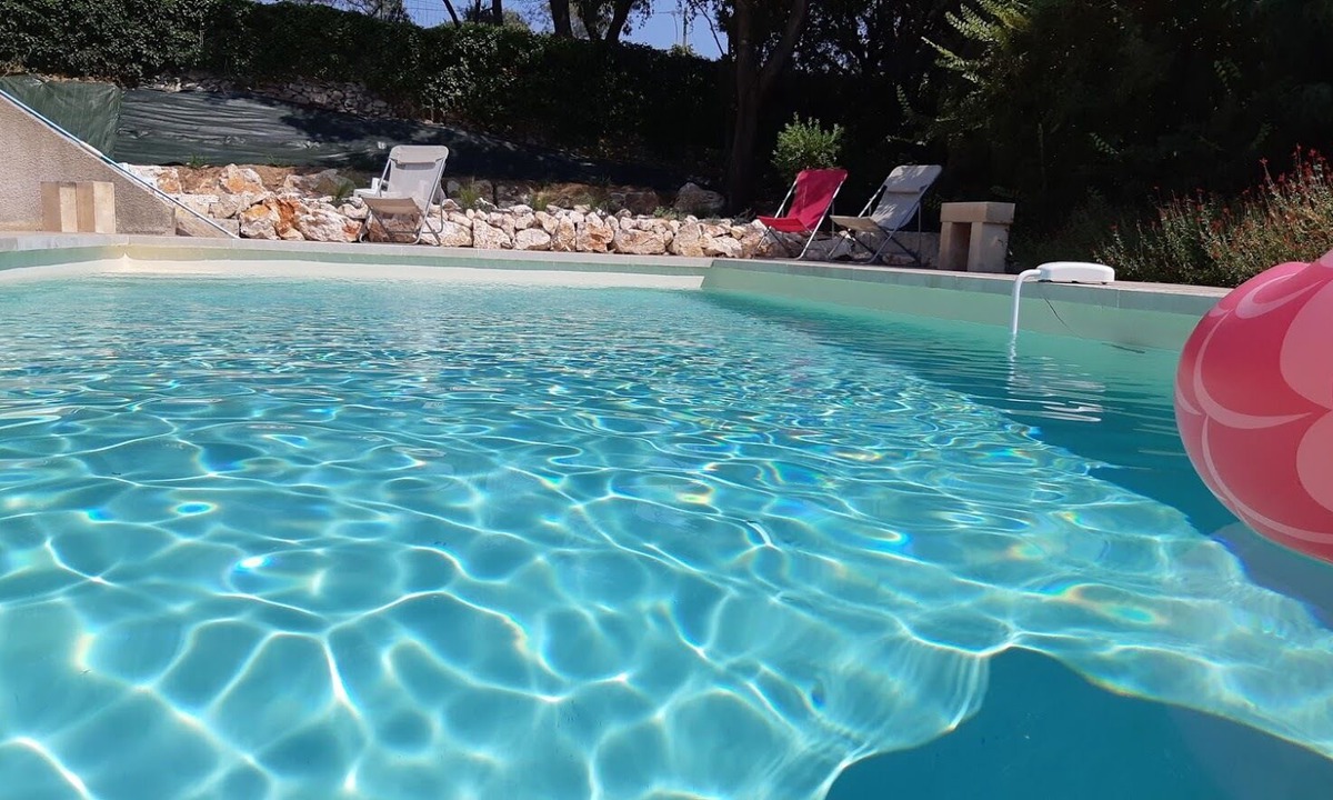 Caremeau House | Maison familiale spacieuse pour 8 personnes, piscine, calme et climatisation!