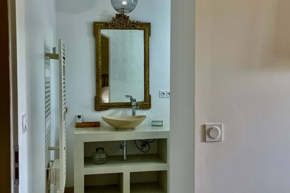 Arles House | Magnifique Gîte 10 Couchages au Cœur de la Camargue