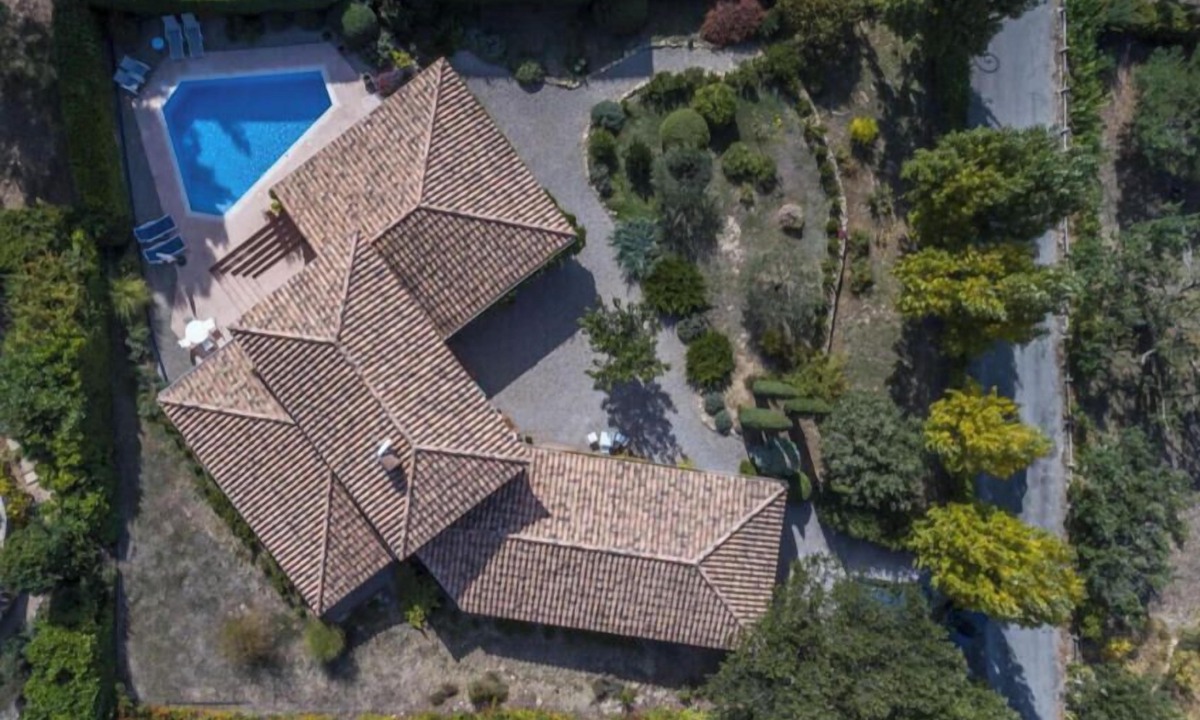 Tourtour Villa | Magnificent Provençal villa in a quiet private domain