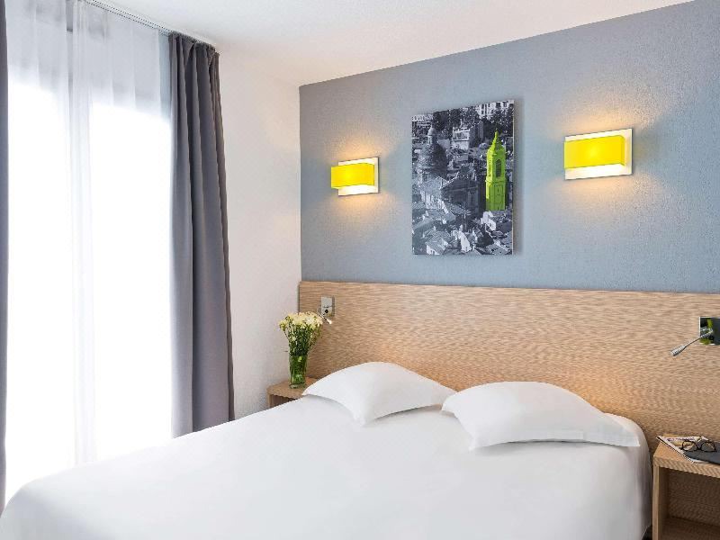 Photo of Bedroom in Les Baumettes