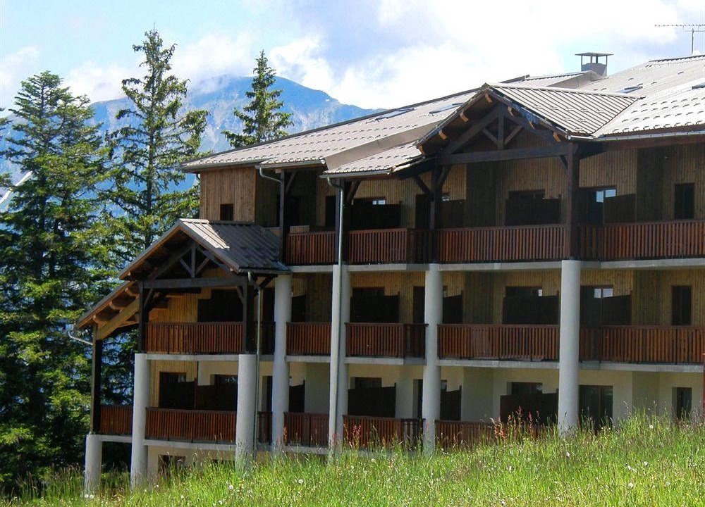 Photo of Buildings in Selonnet
