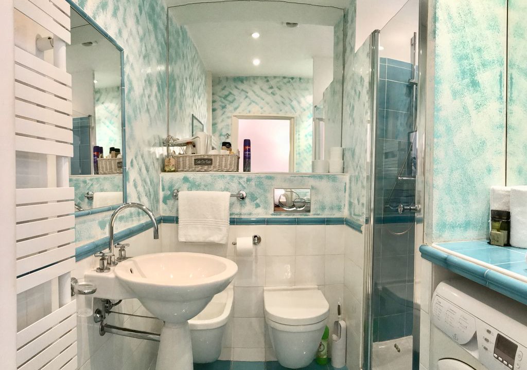 Photo of Bathroom in Nice City Centre