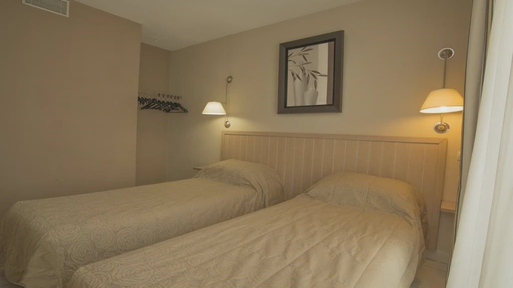 Photo of Bedroom in Carnot