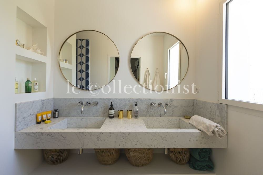 Photo of Bathroom in 8th Arrondissement