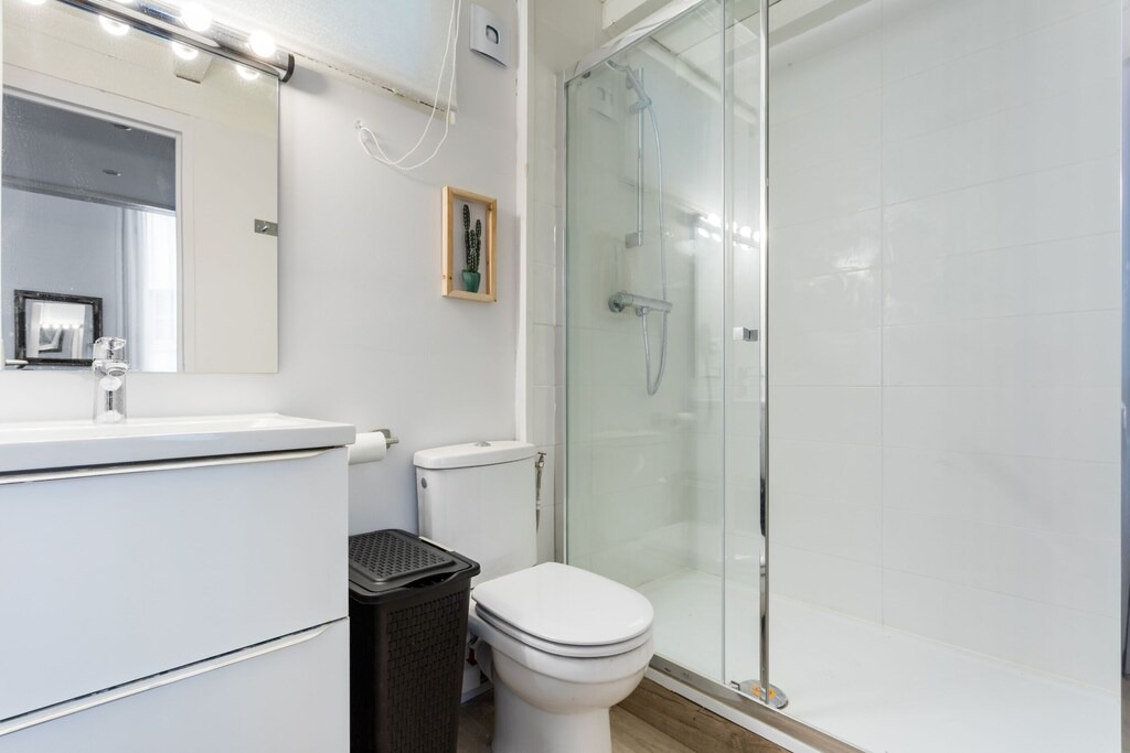 Photo of Bathroom in Comedie