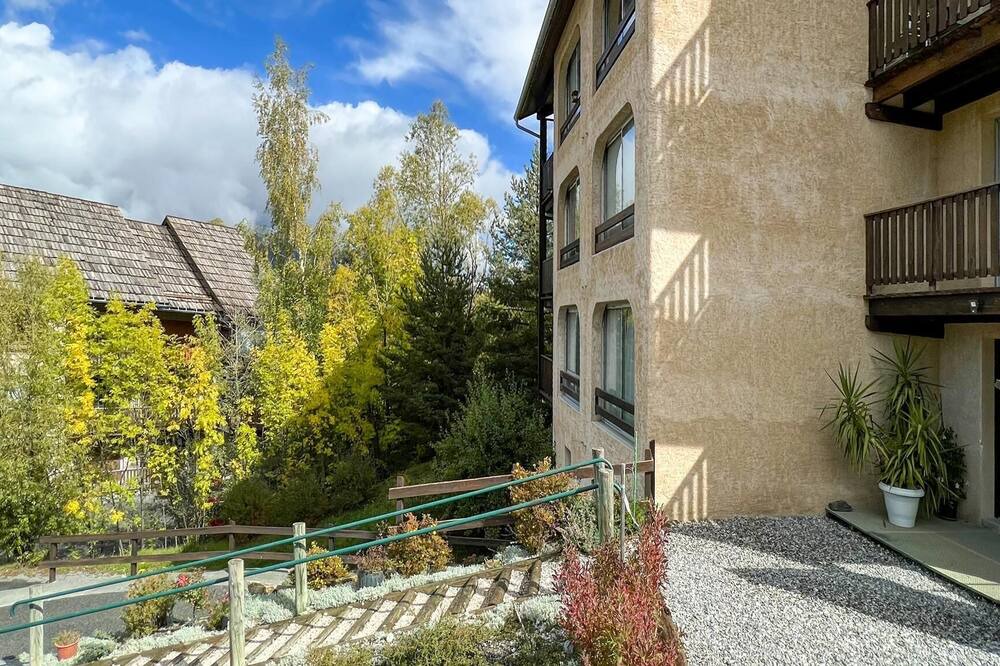 Photo of Outdoor in Enchastrayes