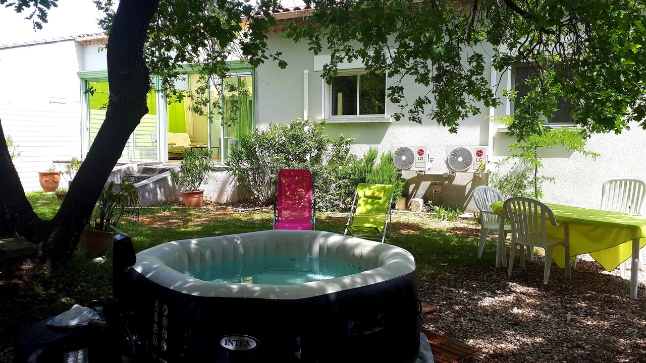 Photo of Outdoor in Velleron