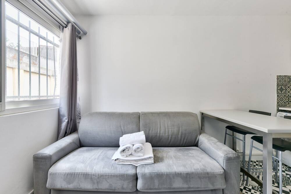 Photo of Livingroom in Prado-Perier