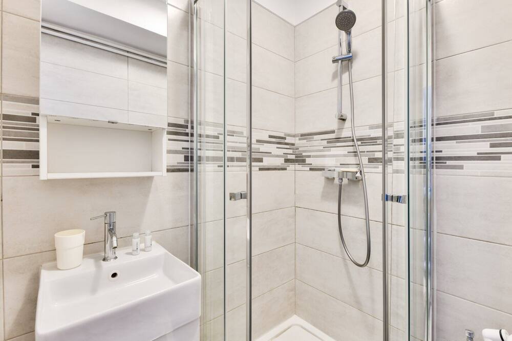 Photo of Bathroom in Prado-Perier
