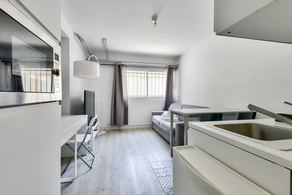 Photo of Bedroom in Prado-Perier
