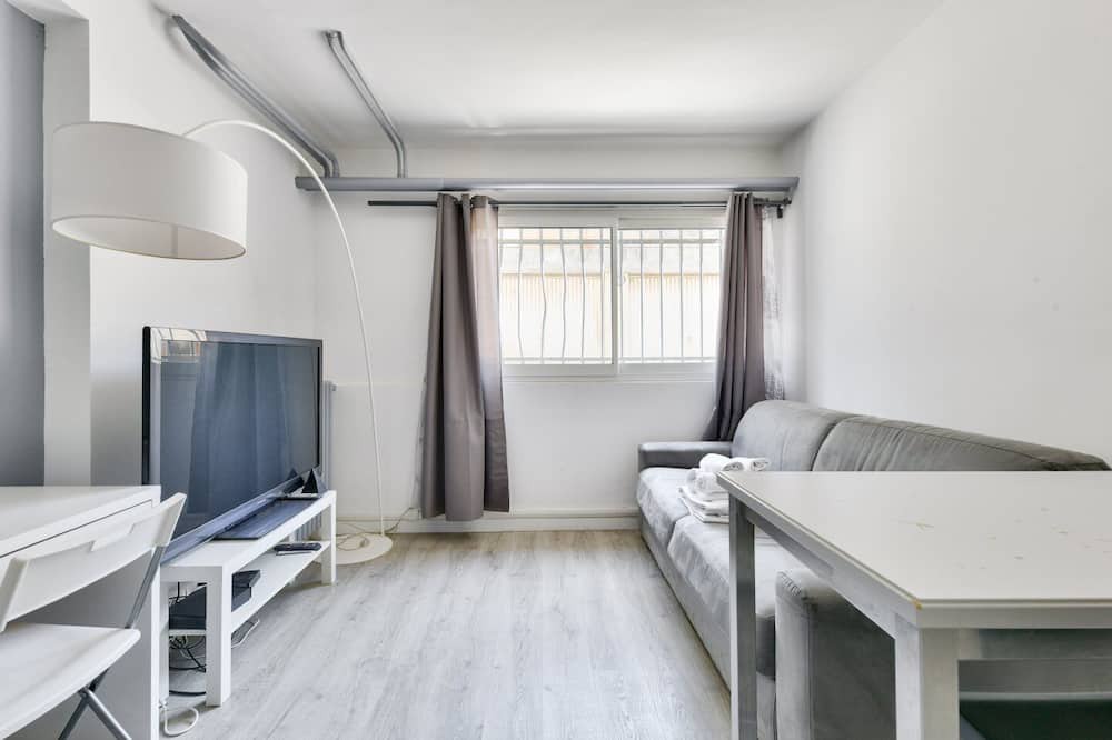 Photo of Bedroom in Prado-Perier