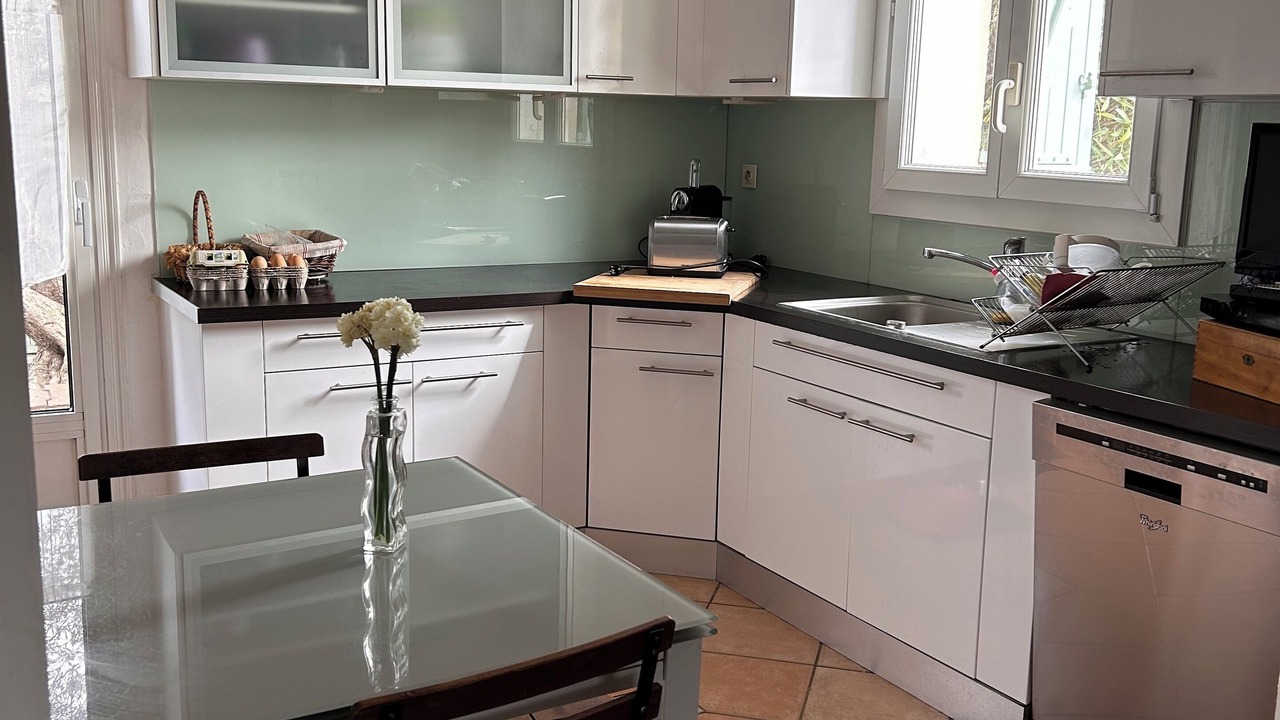 Photo of Kitchen in Aigues-Mortes Medieval City