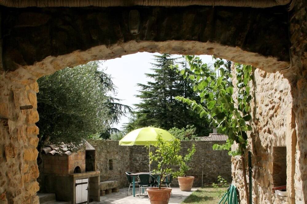 Photo of Outdoor in Saint-Marcel-de-Careiret