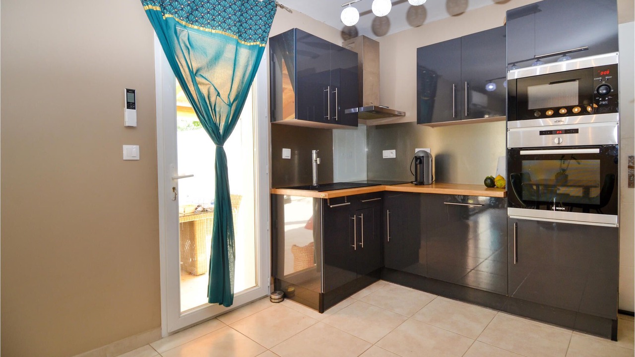 Photo of Kitchen in Raphele-les-Arles