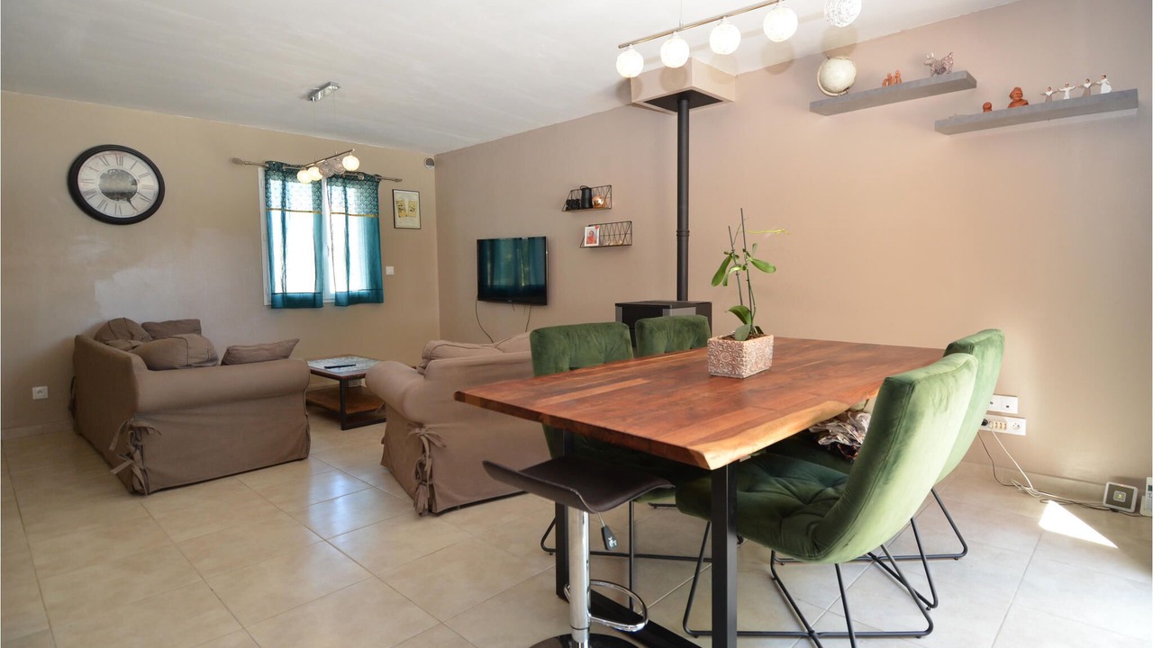 Photo of Others in Raphele-les-Arles